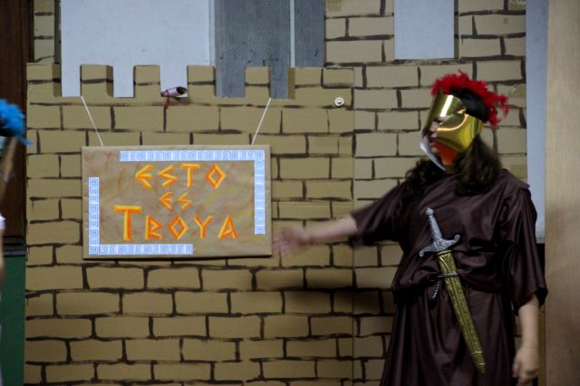 Representación teatral «¡Esto es Troya!»